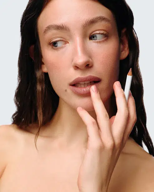 UNICO LIP PENCIL with peptides DIVA Олівець для губ &mdash; Фото 2